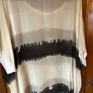 Language Cream and Gray Blk Wide Top Osz Abstract.